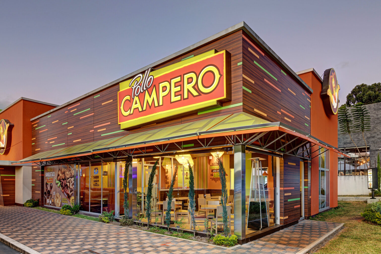 POLLO CAMPERO CELEBRA 50 AÑOS E INVITA A TODOS A COMPARTIR “SIN CUENTA