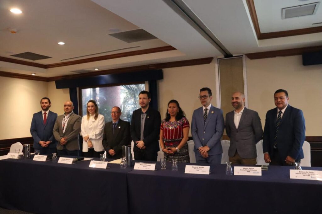 Feria del empleo 17 de mayo